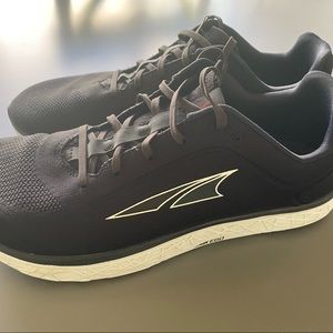 Altra Escalante 2.5 Running Shoe, Men’s Size 11